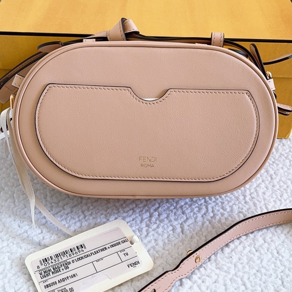 Authentic FENDI O'Lock Mini Camera Case Shoulder Bag - Picture 4 of 16